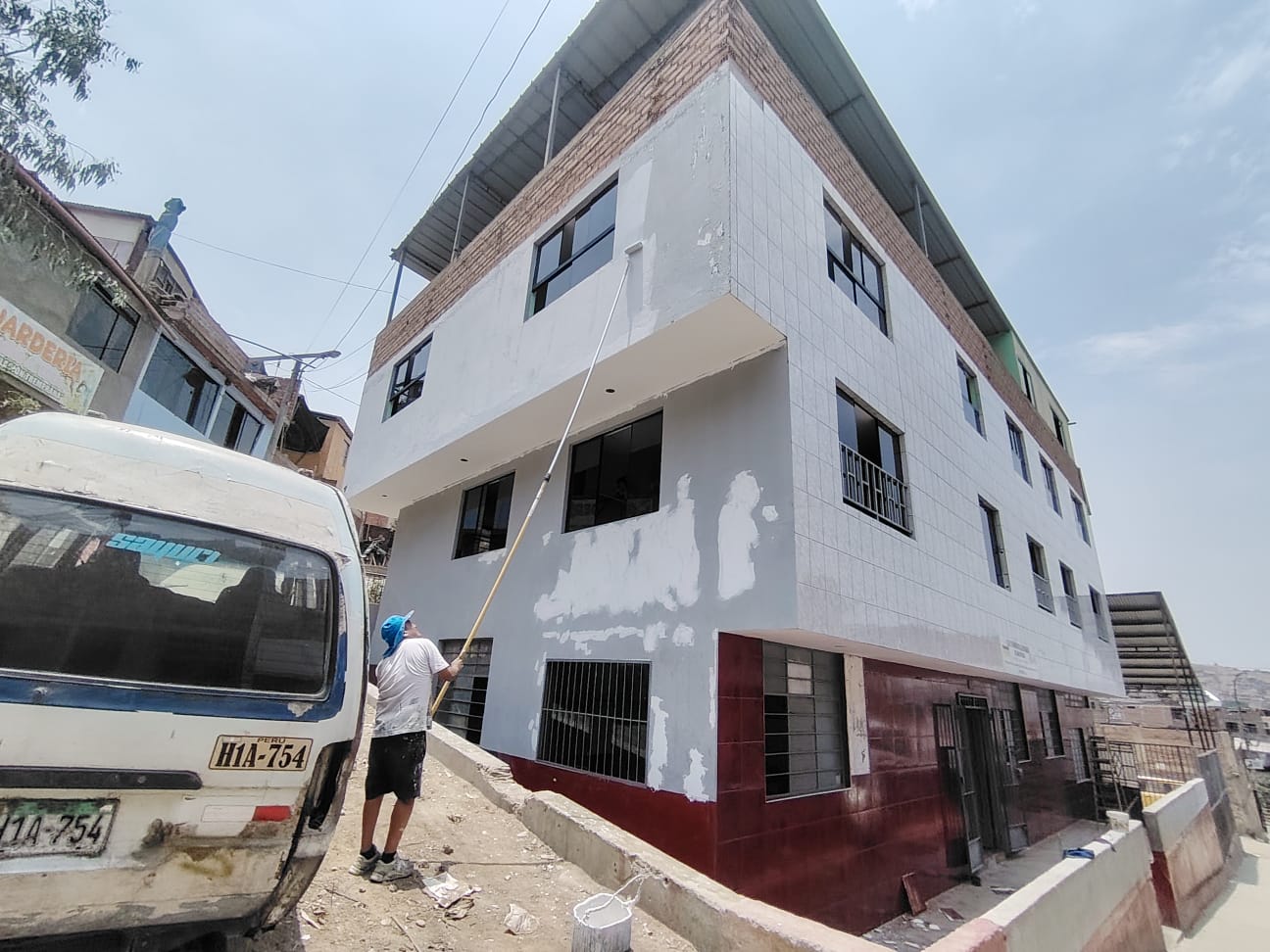 Malerarbeiten am Schulgebäude im Februar 2026 Malerarbeiten am Schulgebäude im Februar 2026